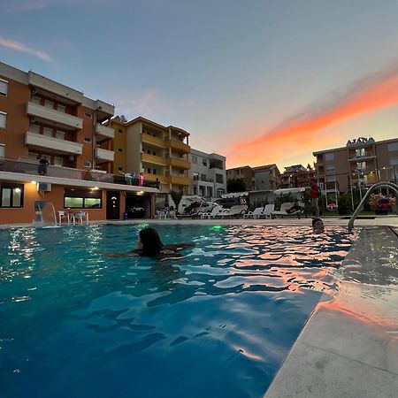 Apartments Zalli อุลซิน ภายนอก รูปภาพ