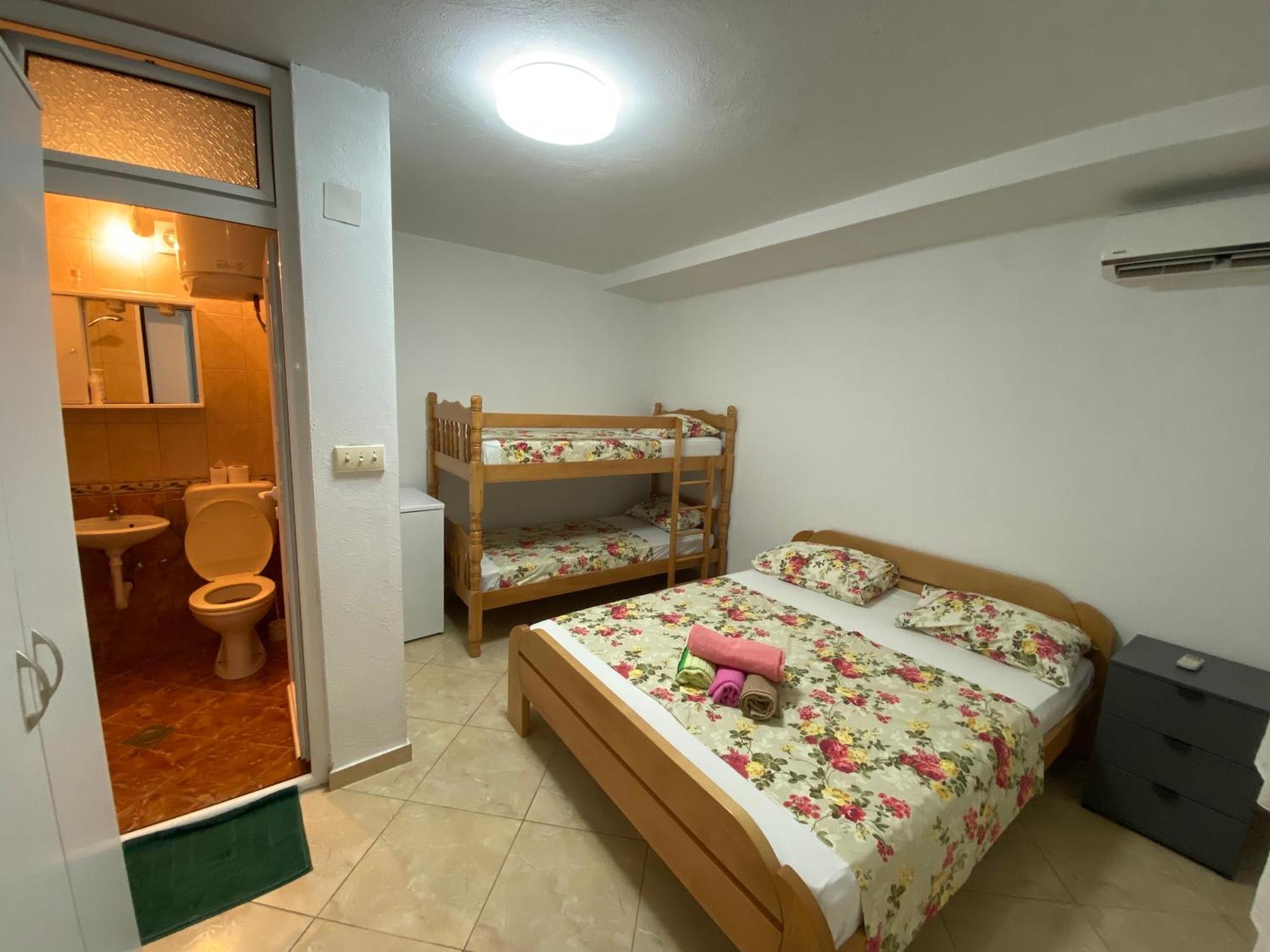Apartments Zalli อุลซิน ภายนอก รูปภาพ