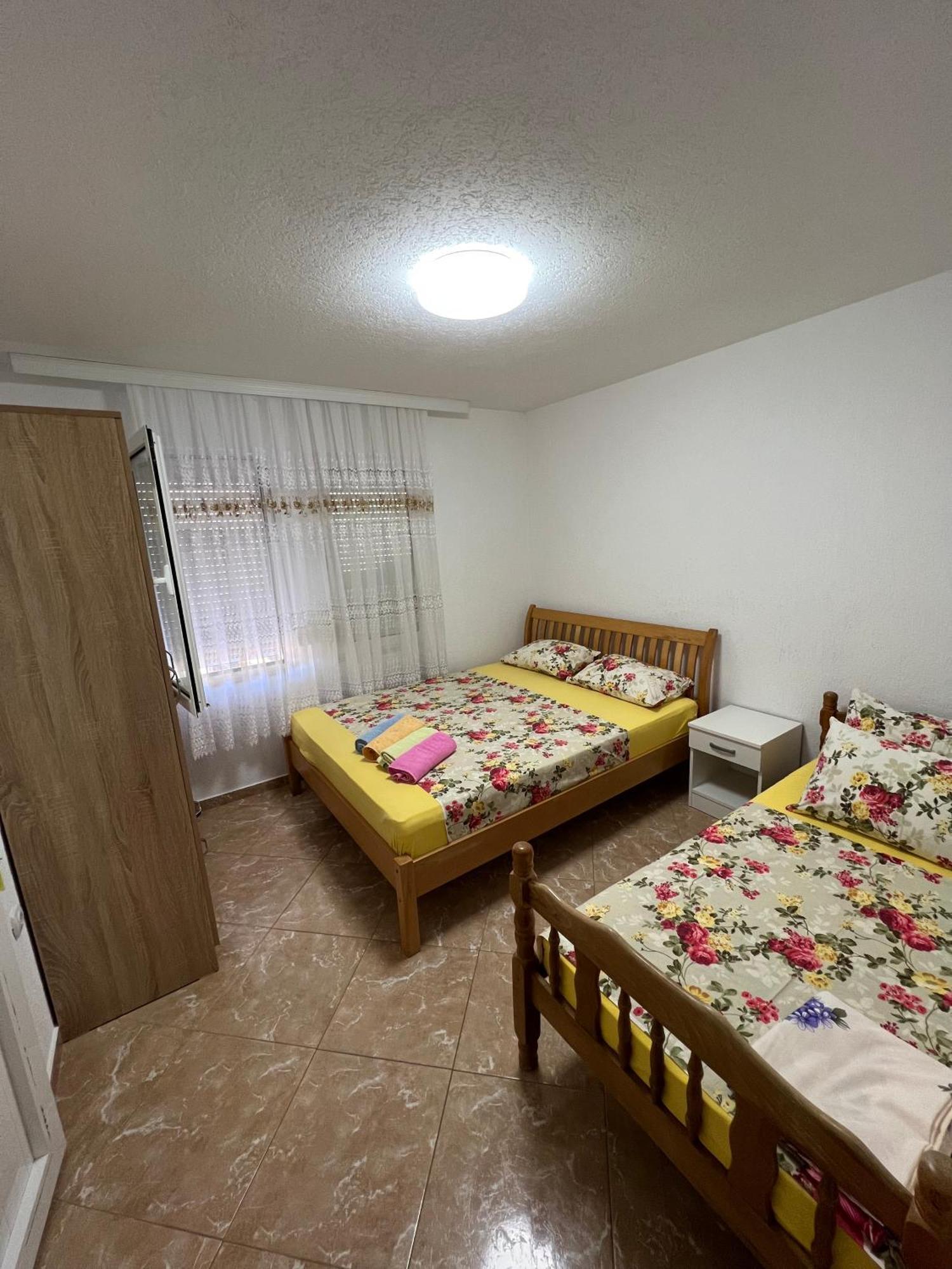 Apartments Zalli อุลซิน ภายนอก รูปภาพ
