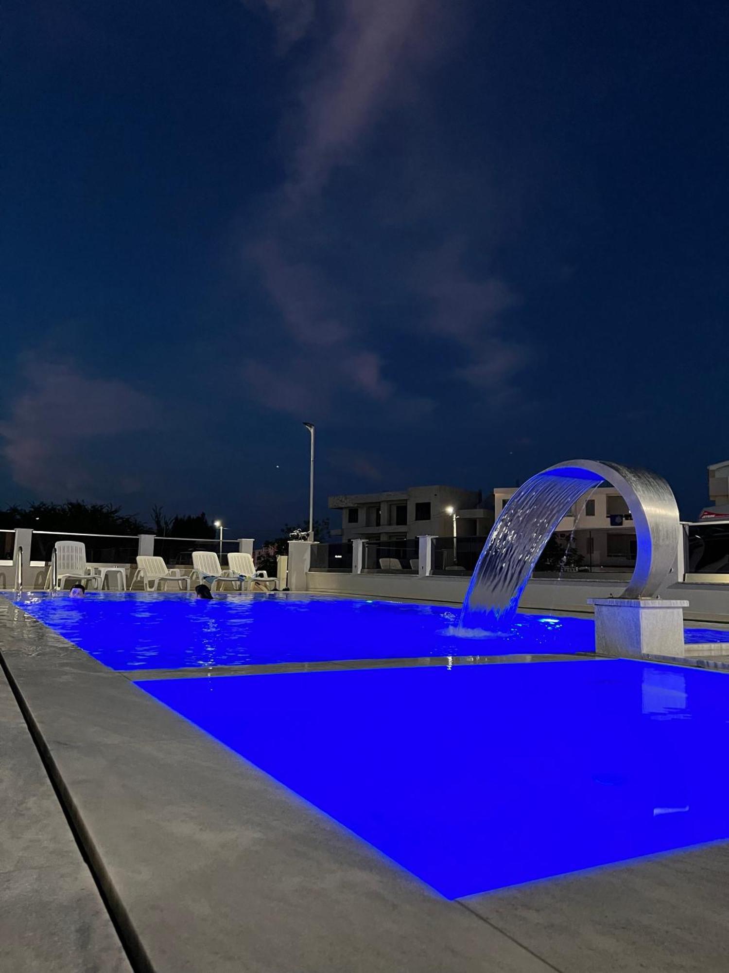 Apartments Zalli อุลซิน ภายนอก รูปภาพ