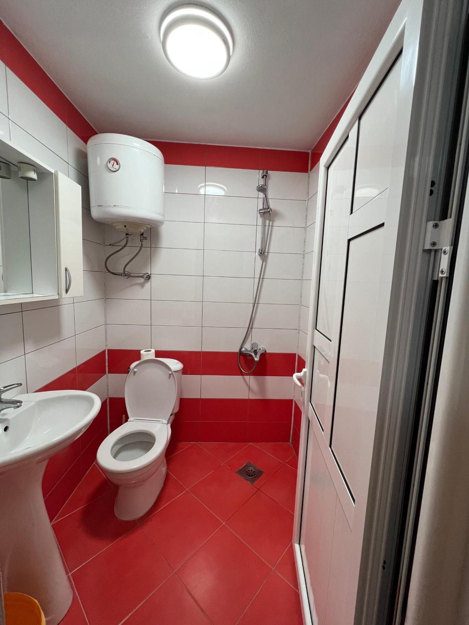 Apartments Zalli อุลซิน ภายนอก รูปภาพ
